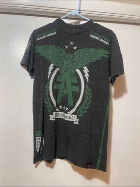 American Fighter by affliction Charcoal Tee with Green Eagle Crest small